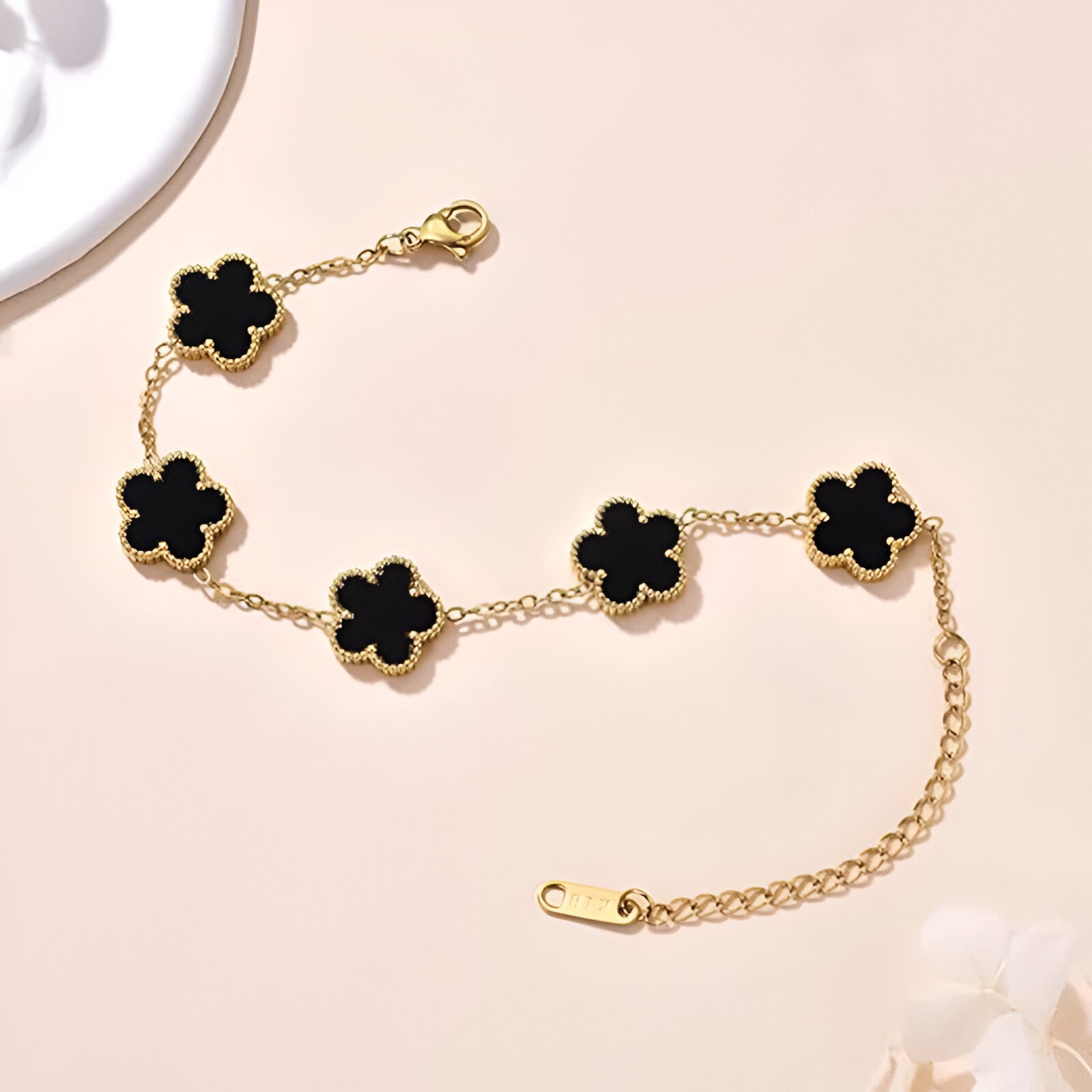 Lustreé | Lucky Clover Bracelet