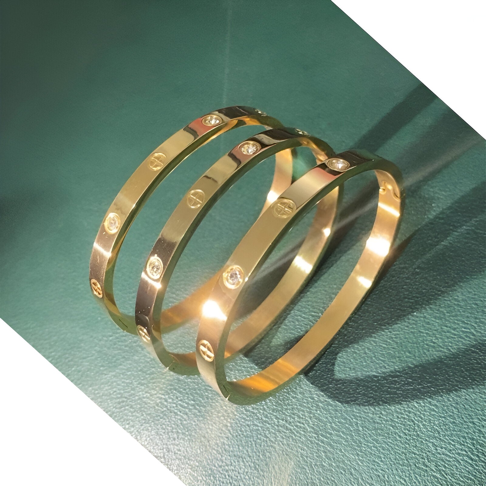 Lustreé | Zircon Love Bangle