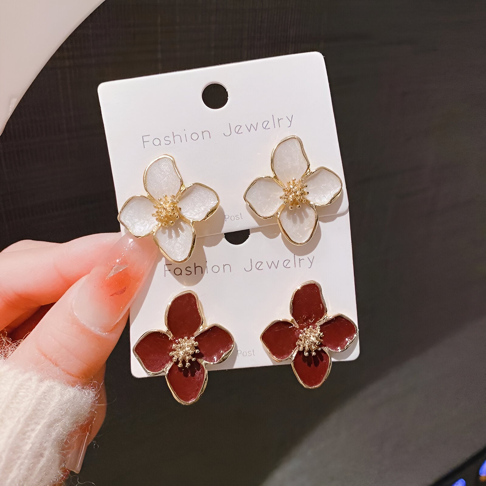 Lustreé | Hibiscus Flower Earrings