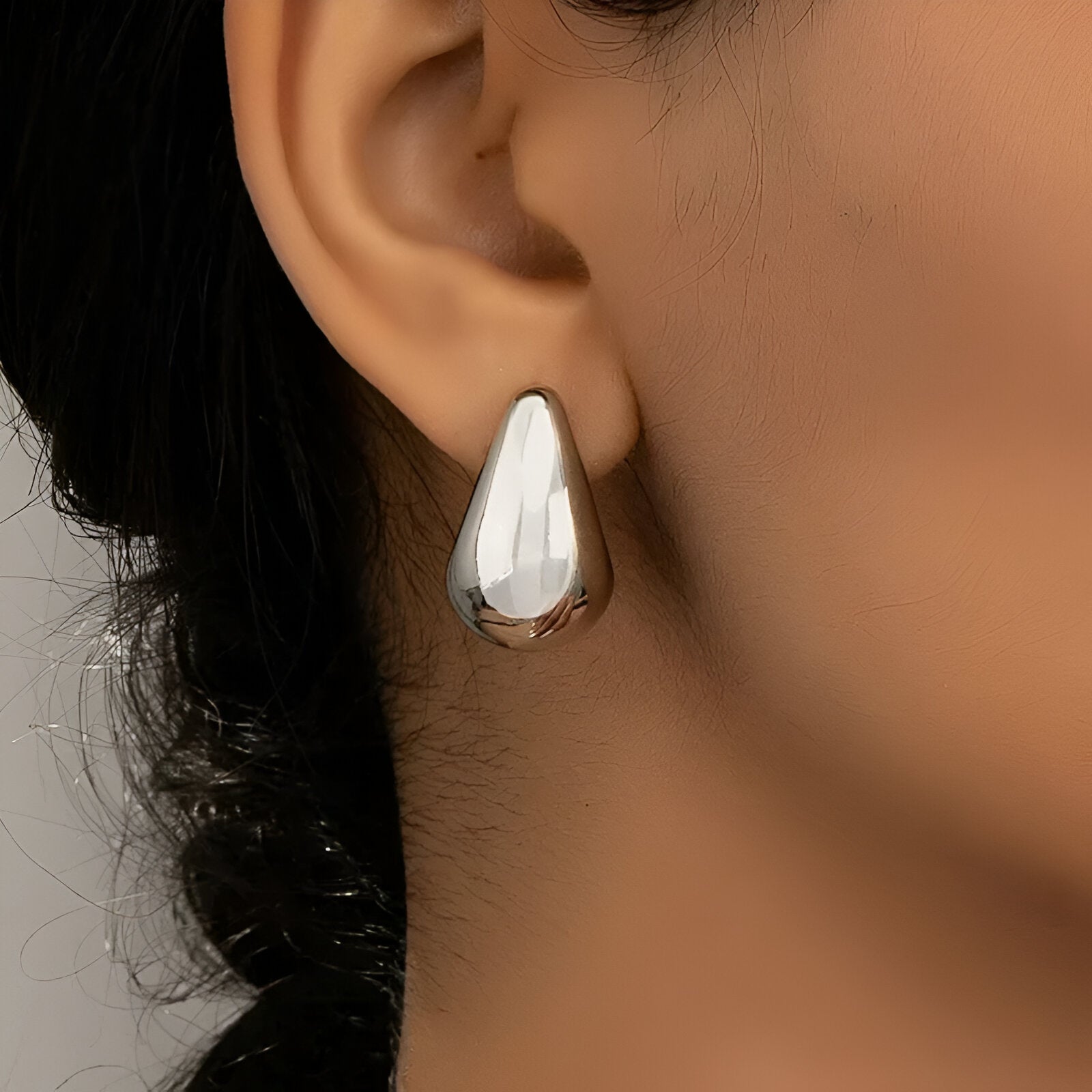 Lustreé | Chunky Hoop Earrings