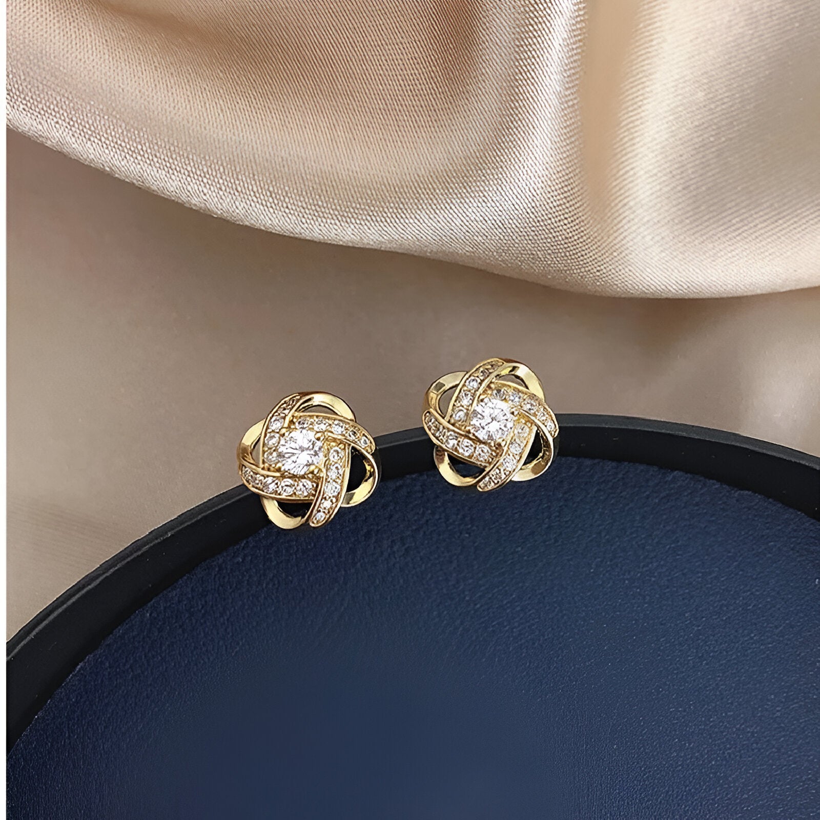 Lustreé | Zircon Stud Earrings