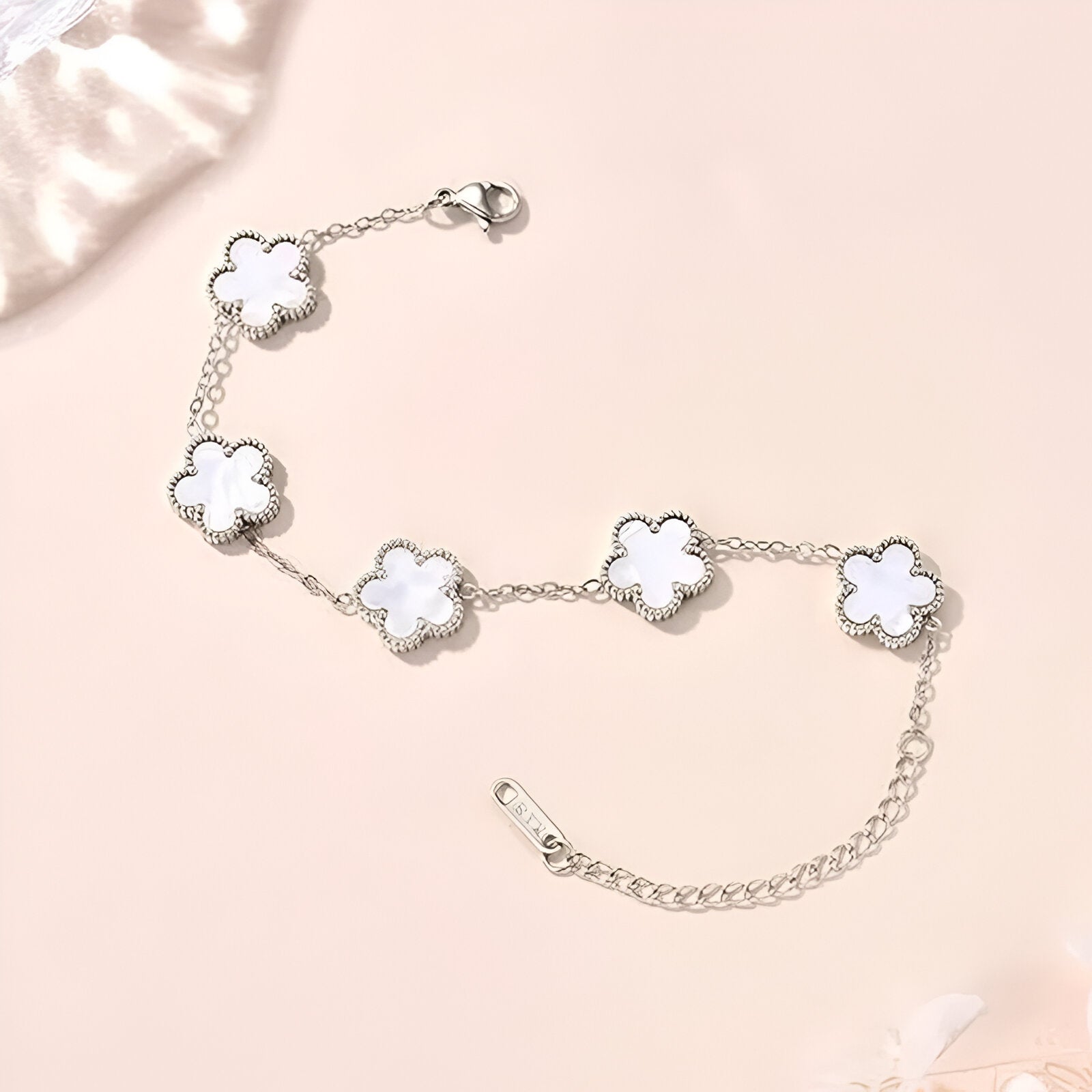 Lustreé | Lucky Clover Bracelet